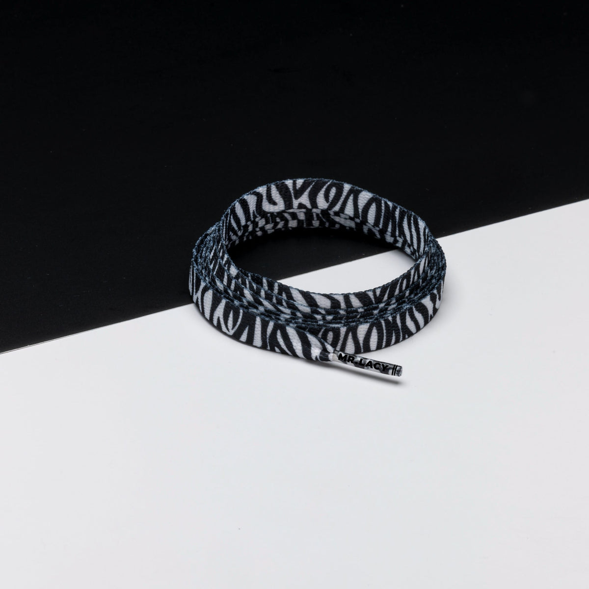 זוג שרוכים עם ההדפס זברה שחור לבן - Printies Zebra Black White - תמונה 1